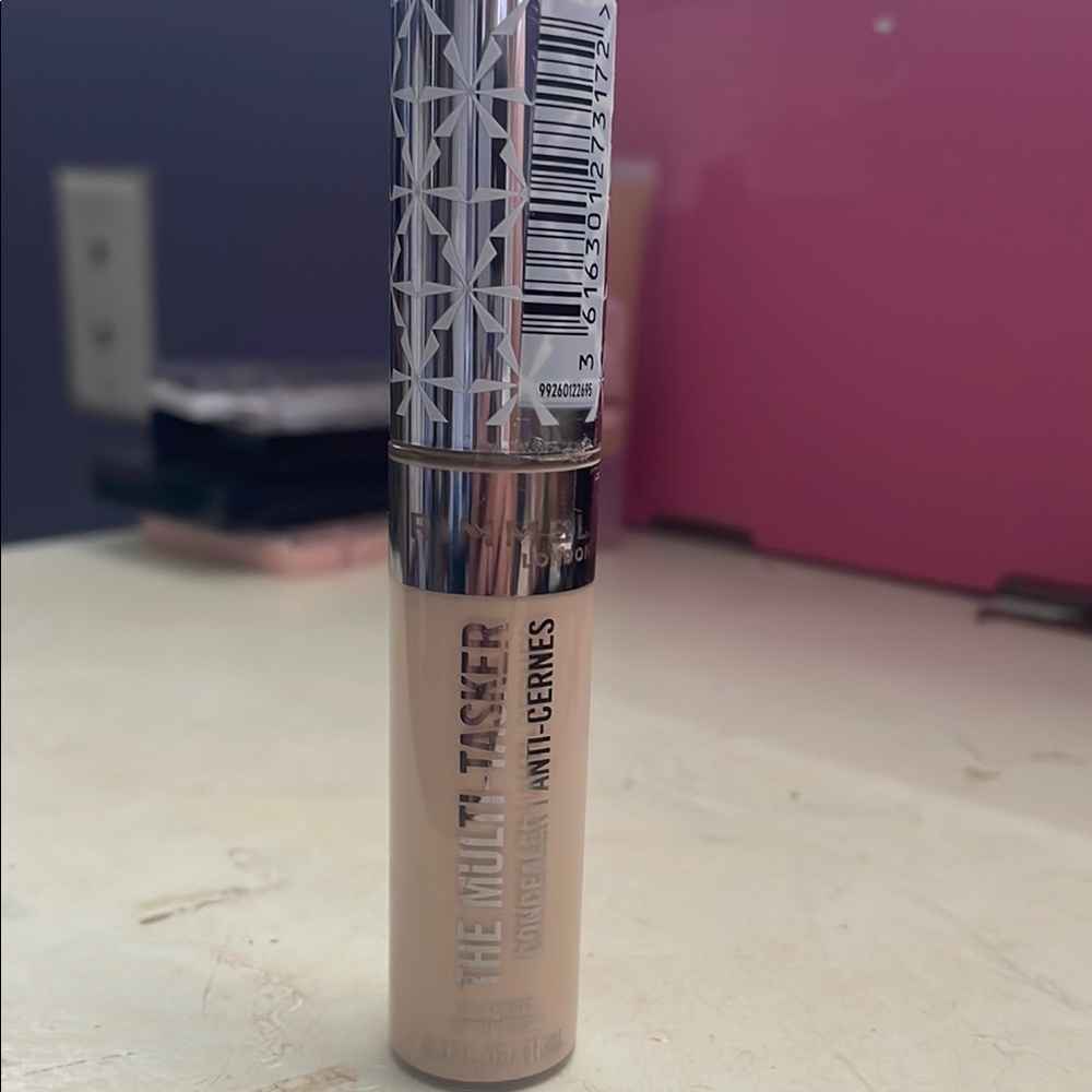L'Oreal Cream Concealer Natural Finish